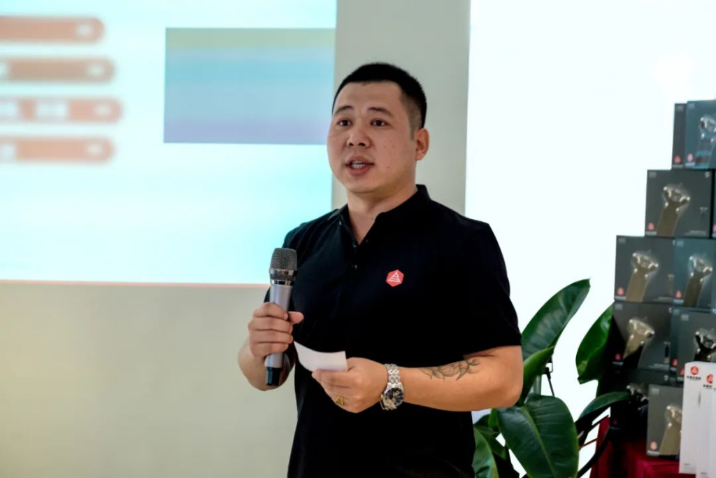 心相融·创未来丨尊龙凯时物流2022年中总结会议