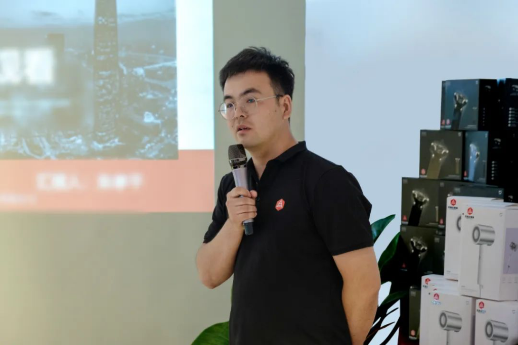 心相融·创未来丨尊龙凯时物流2022年中总结会议