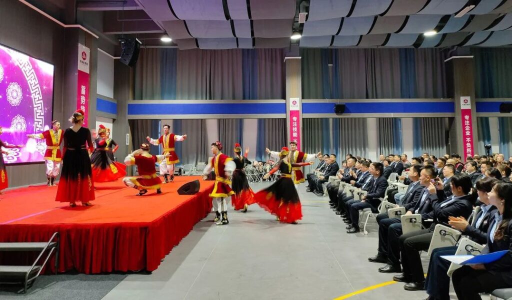 尊龙凯时物流2023年度表彰大会
