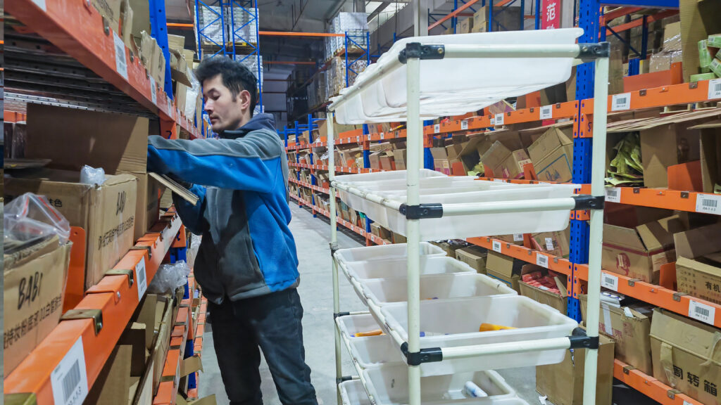 物流节特辑 | 物流人：汇聚微光，筑梦前行