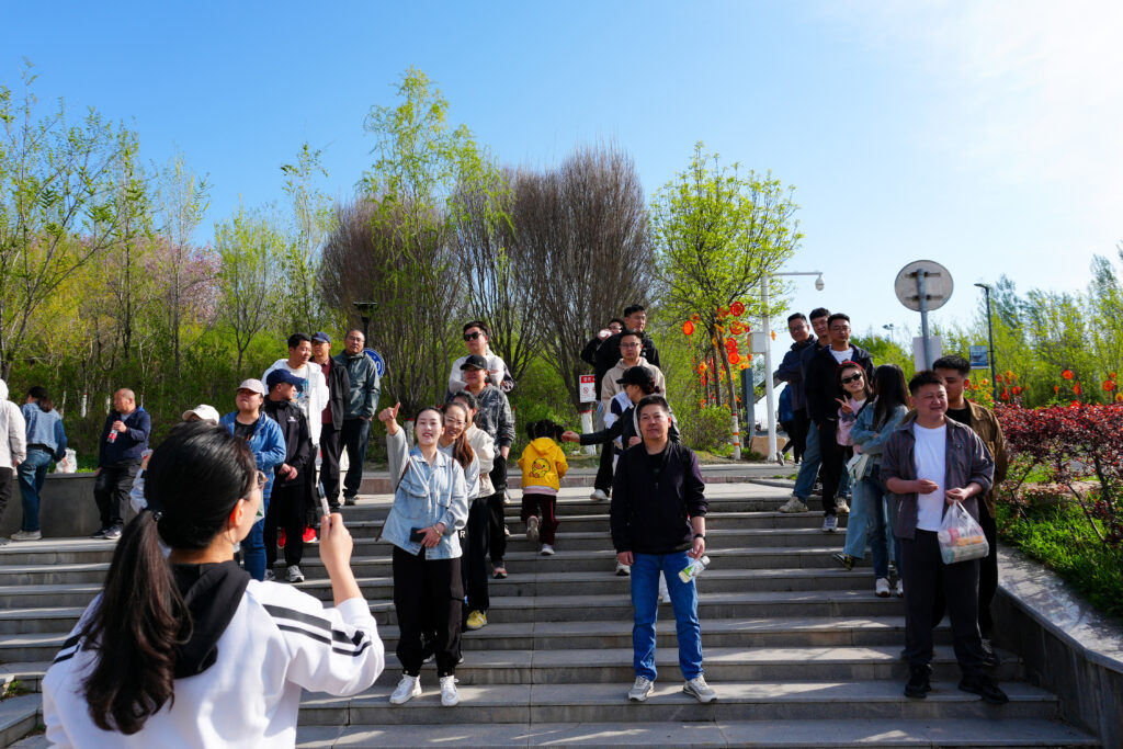 绿径同行·步筑新途 | 尊龙凯时物流团队徒步团建之旅